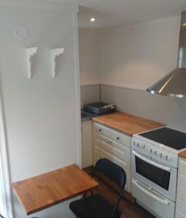 Nyrenoverad Charmig Gaeststuga Med Sovloft I Jaerpen Jarpen Exterior foto
